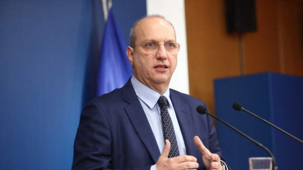Οικονόμου: Επιστρέφουμε κάθε πρόσθετο ευρώ στην κοινωνία