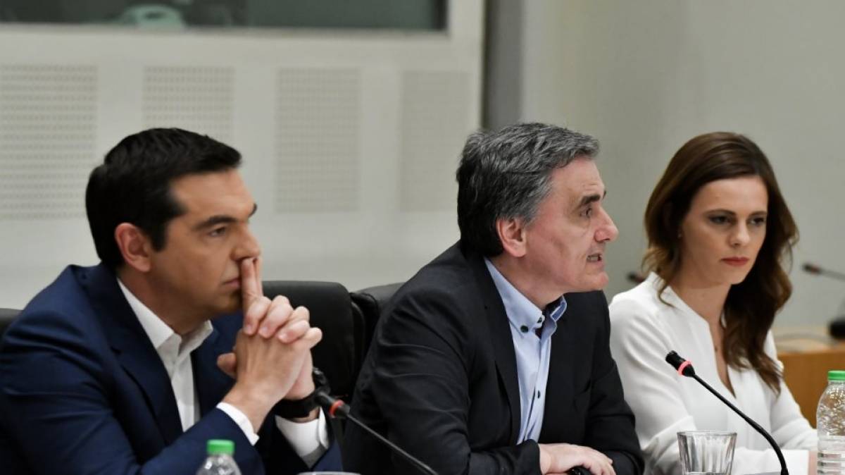 Τι προβλέπεται για 13η σύνταξη και επιδότηση εισφορών νέων εργαζομένων