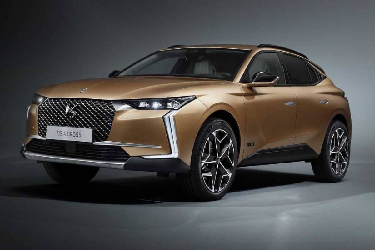 Aποκαλύφθηκε το νέο DS4 , το μοντέλο που βάζει τα γυαλιά στους Γερμανούς!