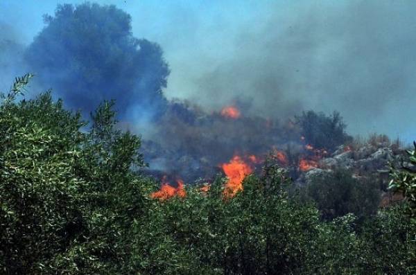 Σύλληψη 64χρονου για τη φωτιά στα Μέγαρα