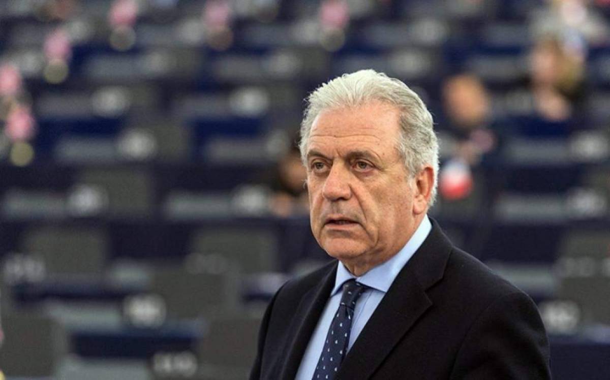 Με τον Επίτροπο Αβραμόπουλο ξεκίνησαν οι καταθέσεις για τη Novartis