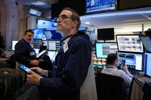 Wall Street: Αρνητικό κλίμα στο άνοιγμα-«Τρομάζει» η εκτόξευση του πετρελαίου