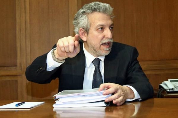 Θύελλα για τη διόρθωση φύλου-Αλλαγές Κοντονή-Καταψηφίζει η ΝΔ