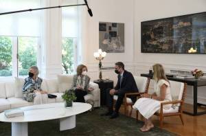 Η πρόσκληση του Μητσοτάκη και η επιστροφή της Σοφίας στο Τατόι