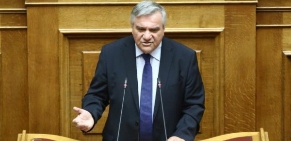 Επιτροπή Θεσμών για Τέμπη: Καρφιά Καστανίδη για ευθύνες Καραμανλή