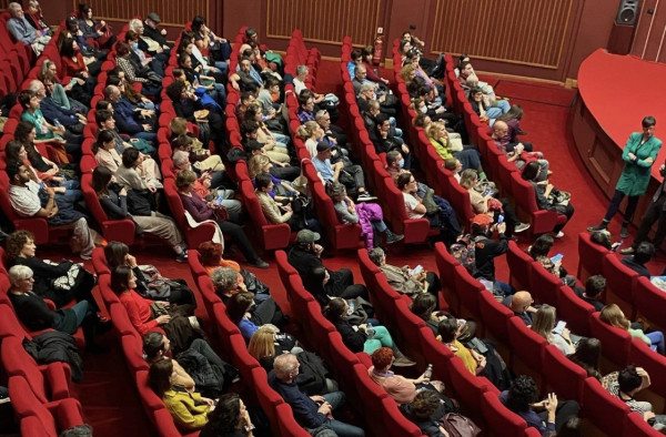 Οι πρώτες μέρες του 27ου ΦΝΘ ήταν γεμάτες ελπίδα, επανάσταση, γυναίκες και αλήθεια