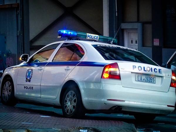 Πυροβολισμοί έξω από το ΚΕΠ Κορωπίου- Ένας τραυματίας