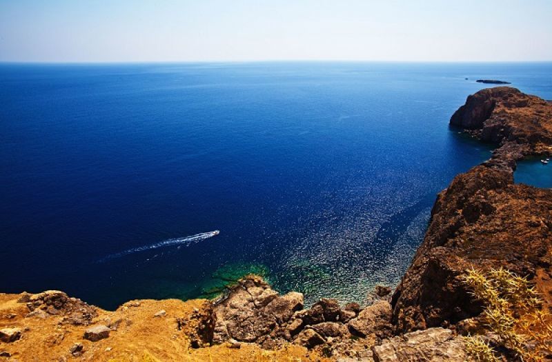 Καμπανάκι κινδύνου για τη Μεσόγειο θάλασσα- Ποιες απειλές αντιμετωπίζει