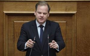 Καραμανλής: Μικρές ανατιμήσεις στα διόδια- Καμία αύξηση στα Μέσα Μεταφοράς