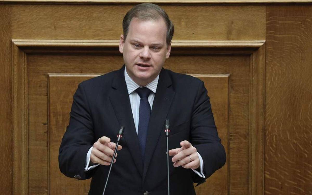 Καραμανλής: Μικρές ανατιμήσεις στα διόδια- Καμία αύξηση στα Μέσα Μεταφοράς