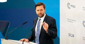 Βανς: Ανοιχτό παράθυρο αμερικανικής αποστασιοποίησης στο Ουκρανικό