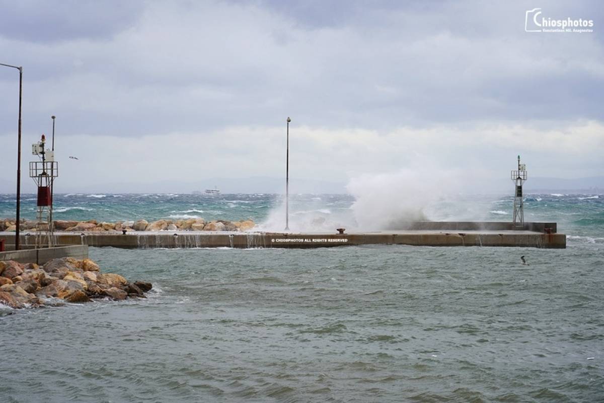 Ζημιές από την κακοκαιρία σε Λέσβο και Χίο
