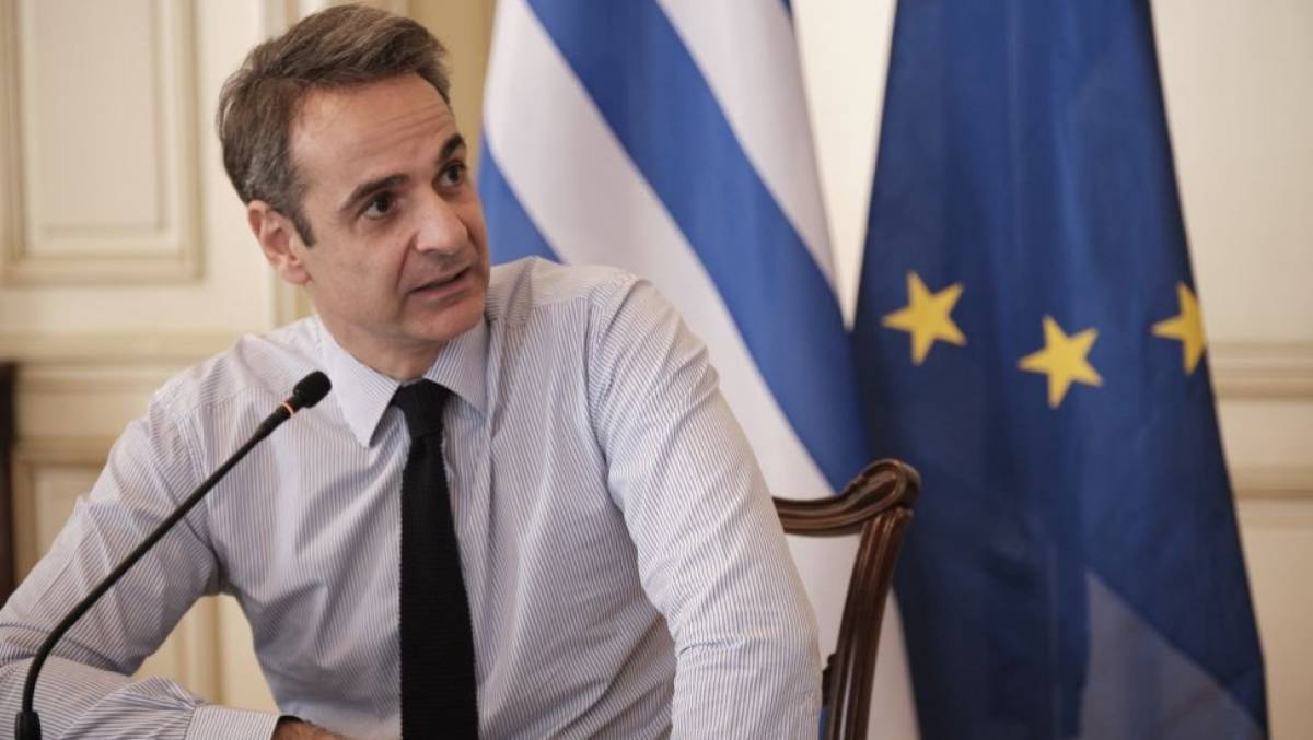 Τηλεδιάσκεψη Μητσοτάκη με βιομηχανίες παραγωγής μασκών