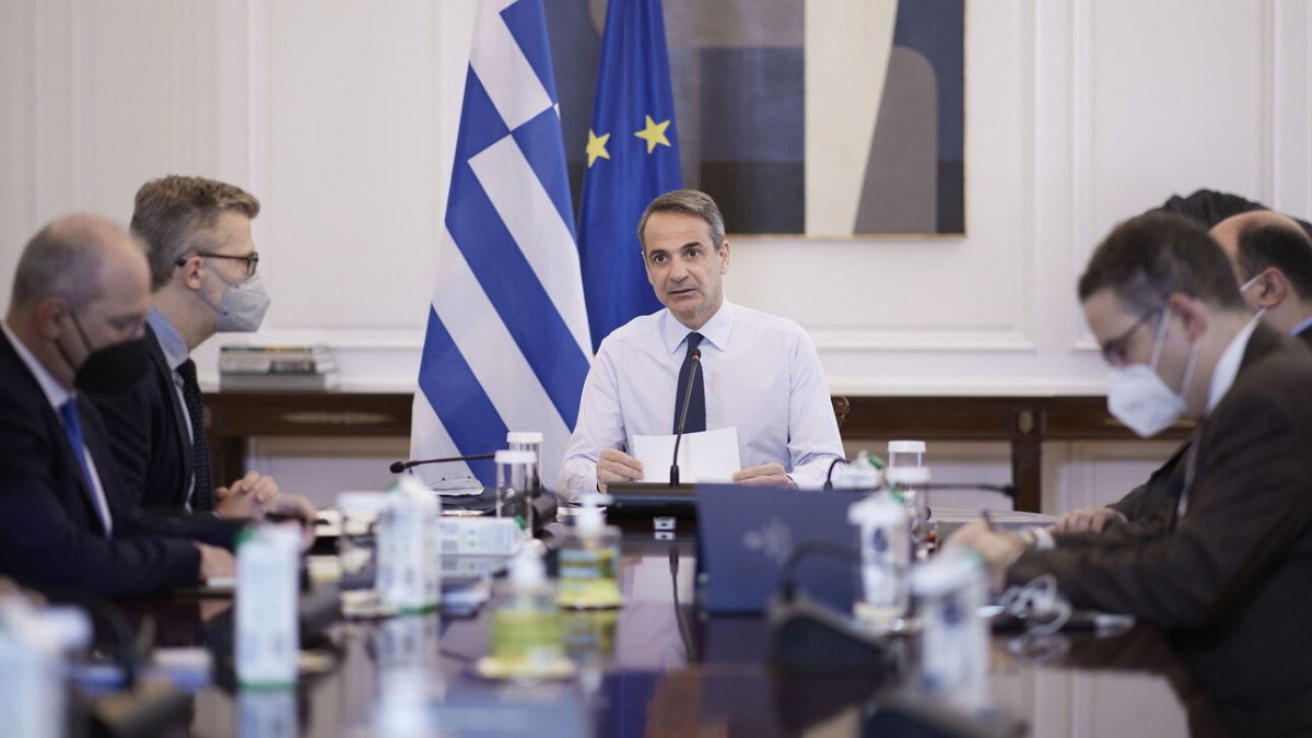 Επίθεση Μητσοτάκη σε «αριστερούς του χαβιαριού» και «φιλελεύθερους πολυτελείας»