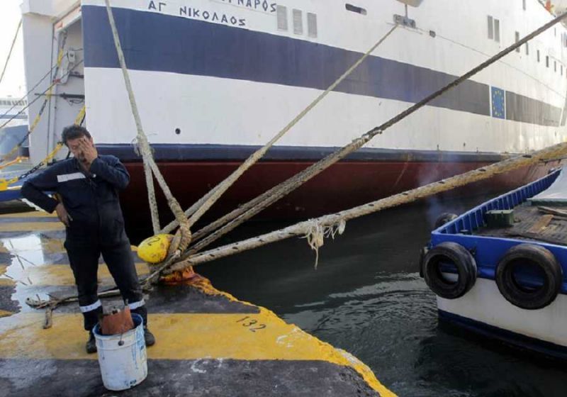 Οικονομική ενίσχυση των ανέργων ναυτικών για το Πάσχα