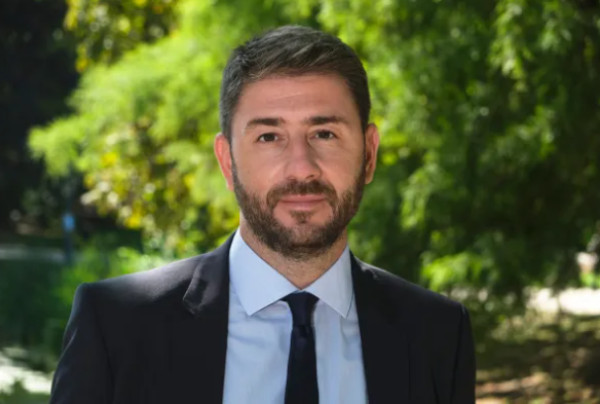 Ανδρουλάκης: «Μια από τα ίδια» το επιτελικό κράτος Μητσοτάκη