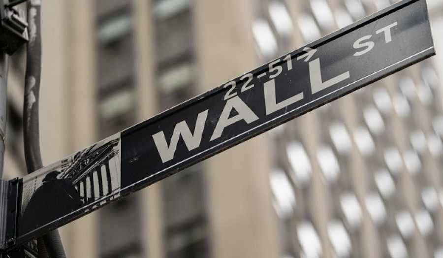 Ήπια άνοδος στη Wall Street εν αναμονή κρίσιμων ανακοινώσεων
