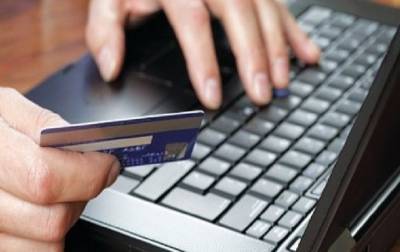 Συνήγορος Καταναλωτή: Εκστρατεία ελέγχων για «κρυφές» χρεώσεις στα «e-booking» ντελίβερι