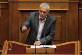 Τσιρώνης: «Γονατίσαμε αλλά έμεινε όρθια η χώρα»