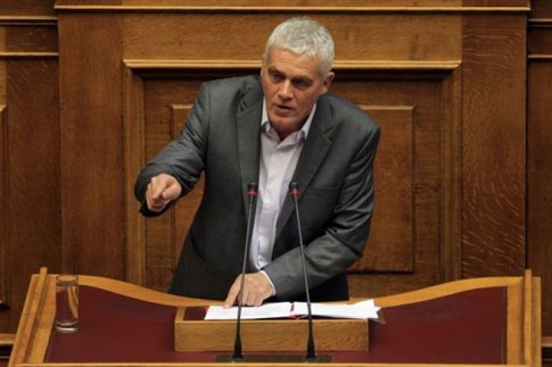 Τσιρώνης: «Γονατίσαμε αλλά έμεινε όρθια η χώρα»