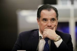 Γεωργιάδης: Πρόβλημα τις γιορτές αν η απεργία στον Πειραιά συνεχιστεί