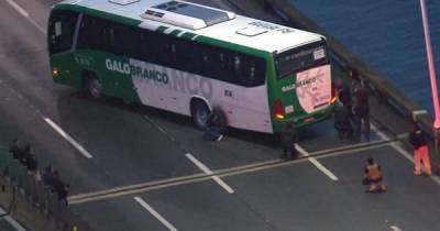 Βραζιλία: Νεκρός ο άνδρας που κρατούσε 31 ομήρους σε λεωφορείο