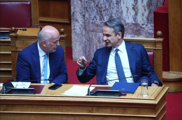 Τα συχαρίκια των υπουργών