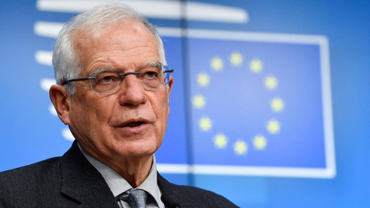 Μπορέλ: Δεν αποσύρουμε οικογένειες διπλωματών από την Ουκρανία