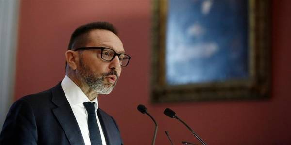O Στουρνάρας έστειλε το σχέδιο «bad bank» στις ελληνικές τράπεζες