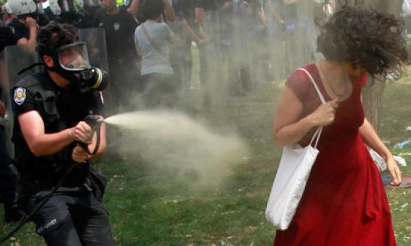 Τουρκία: 3 δισ. δολάρια «έκαναν φτερά» λόγω των διαδηλώσεων κατά του Ερντογάν