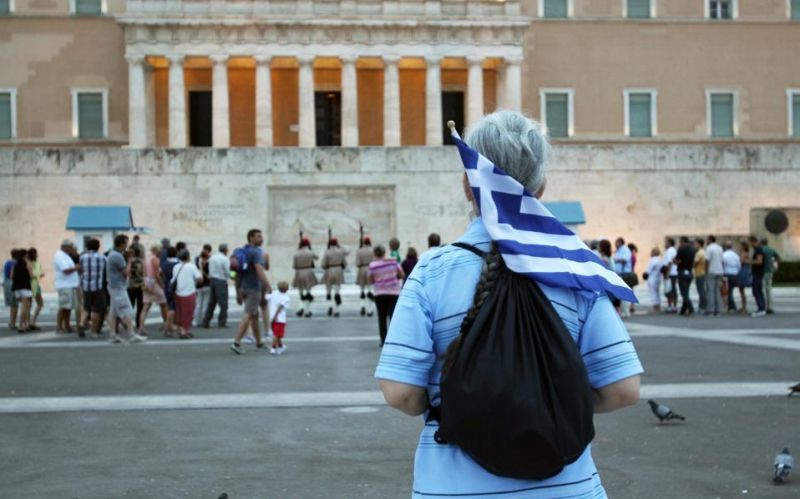 Φορολογική λαίλαπα: «Χτύπημα» κυβέρνησης σε κινητή-ακίνητη περιουσία, καύσιμα και υπηρεσίες