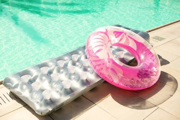 H Thomas Cook αποκλείει τα πλαστικά μιας χρήσης από τα ξενοδοχεία της