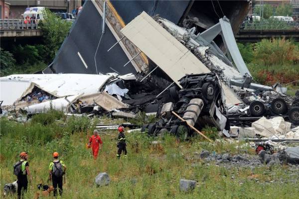 Τραγωδία στη Γένοβα:39 οι νεκροί από την κατάρρευση της γέφυρας