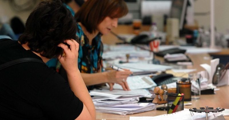Συμβασιούχοι: Τέλος Ιουνίου θα εκδώσει απόφαση το Ελεγκτικό Συνέδριο