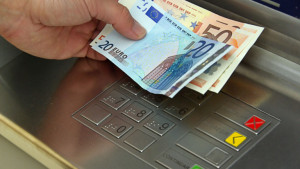 Οι πληρωμές e-ΕΦΚΑ, ΔΥΠΑ για την περίοδο 8-12 Απριλίου
