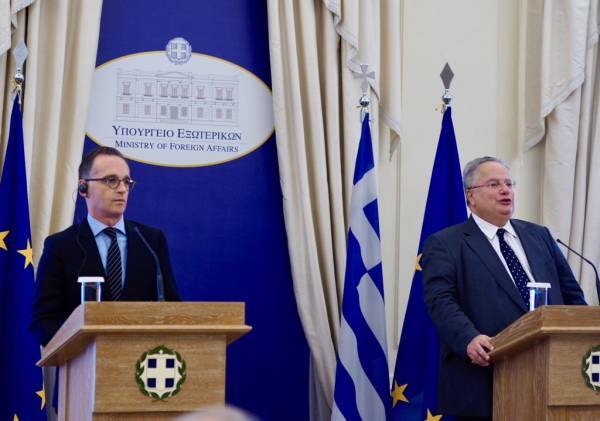 Γερμανικός Τύπος: Ο Τσίπρας επαναφέρει το θέμα των επανορθώσεων