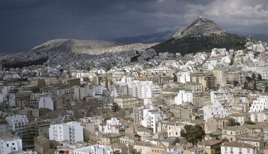 Η πανδημία έφερε τα «πάνω κάτω» στο Airbnb-Ανοίγει ο δρόμος για τις ενοικιάσεις εξοχικών κατοικιών