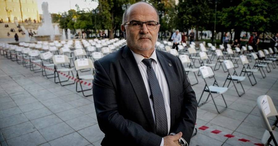 Καββαθάς: Το 38% των μικρομεσαίων επιχειρήσεων απειλείται με «λουκέτο»