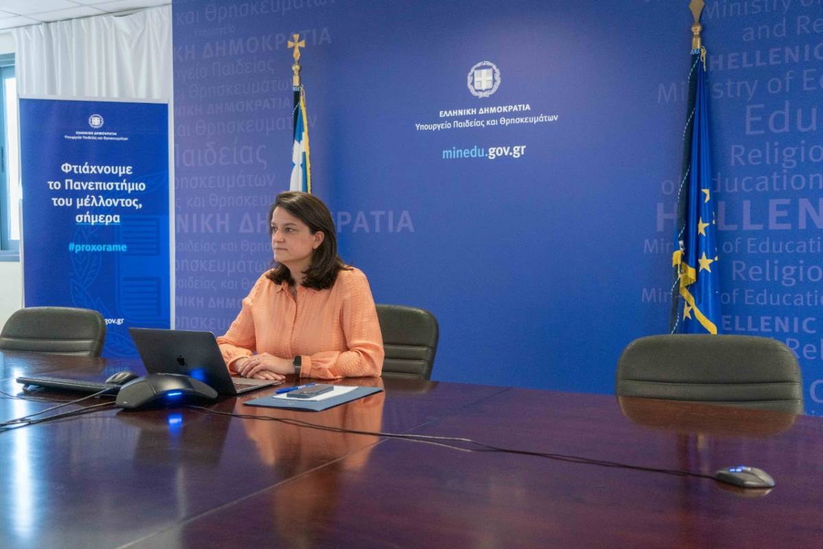 Κεραμέως: Οι τρεις προτεραιότητες για τον ψηφιακό μετασχηματισμό της εκπαίδευσης