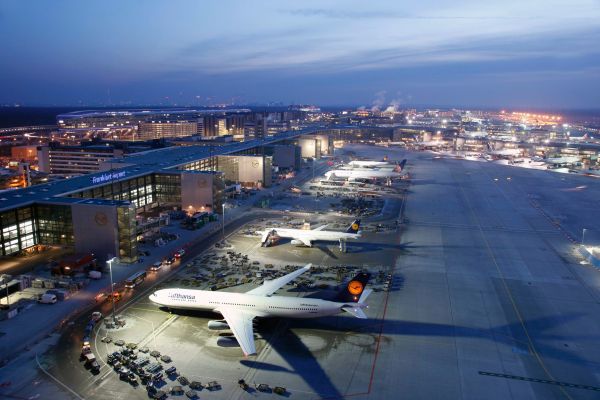 Fraport: Δεν αναλαμβάνουμε την διαχείριση των αεροδρομίων το 2015