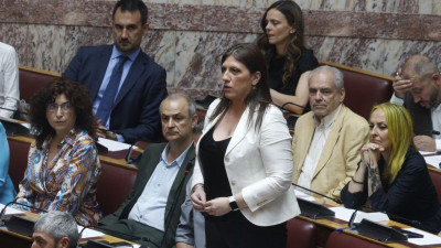 Η Κωνσταντοπούλου καταγγέλλει γιουχαΐσματα από βουλευτές της ΝΔ