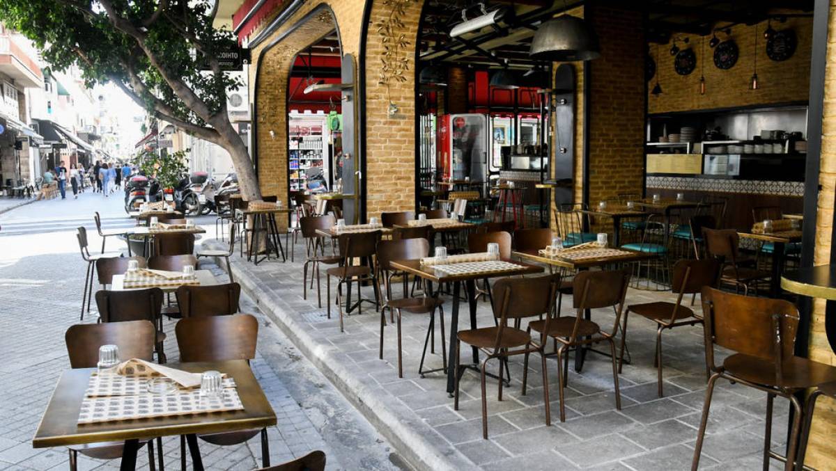 Στα όριά τους επιχειρηματίες και εργαζόμενοι σε λιανεμπόριο-εστίαση