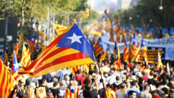 El Mundo: Τα δύο εναλλακτικά σχέδια για την Καταλονία