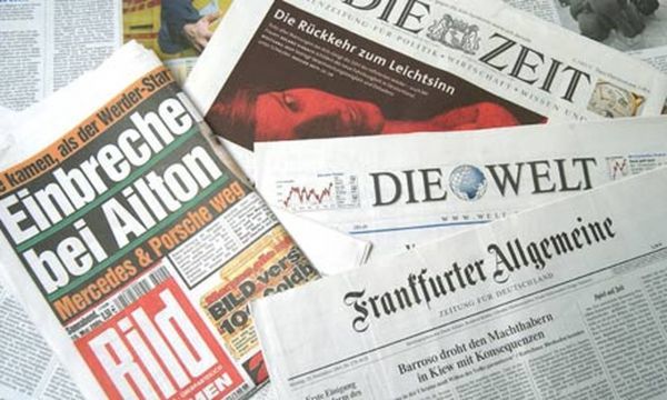 Handelsblatt: Θέμα αρχών ο καυγάς κυβέρνησης και θεσμών