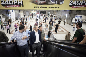 Μητσοτάκης: Επίσκεψη στο Μετρό Συντάγματος ενόψει 24ωρης λειτουργίας τα Σάββατα