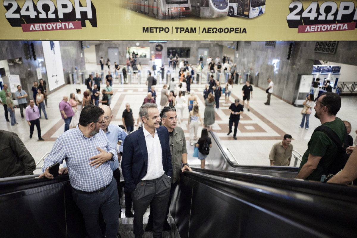 Μητσοτάκης: Επίσκεψη στο Μετρό Συντάγματος ενόψει 24ωρης λειτουργίας τα Σάββατα