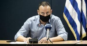 Μαγιορκίνης: «Στο τραπέζι» υποχρεωτικός εμβολιασμός μαθητών
