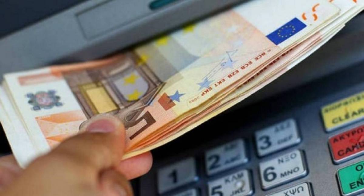 «Βροχή» δώρων και επιδομάτων-Ποιοι θα πληρωθούν σήμερα