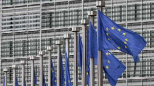 Κομισιόν: Ξανάνοιξε τον δρόμο για ροή προσωπικών δεδομένων στις ΗΠΑ!