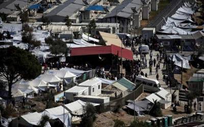 Πορεία 2.000 αιτούντων ασύλου ξεκίνησε από τον καταυλισμό της Μόριας